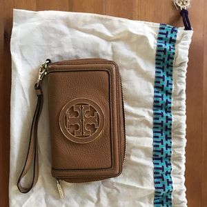 Tory Burch Wristlet wallet- camel